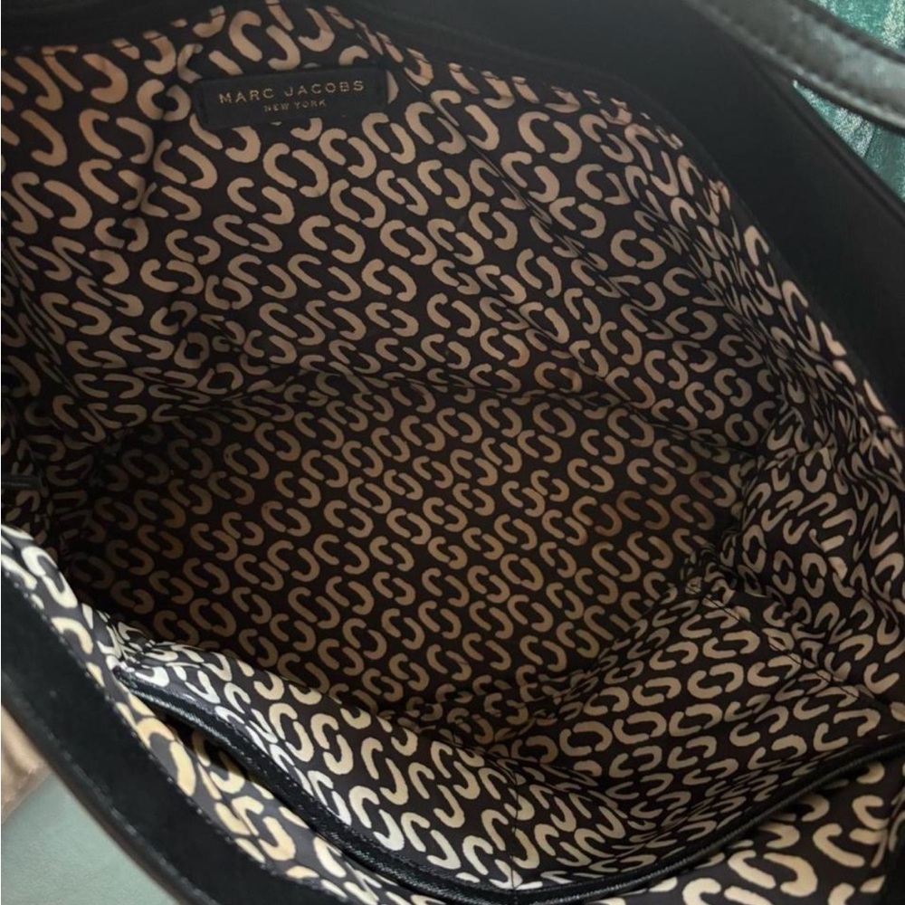 Marc Jacobs Classic Black Tote - Picture 5 of 5